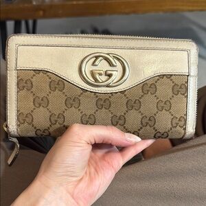 Gucci Beige and Brown Women's Wallet